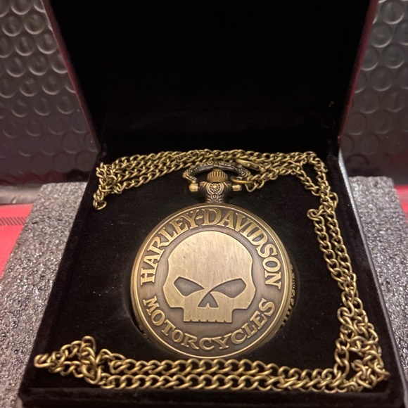 L- - HD Willie G Pocket Watch with Luxury Leather Case